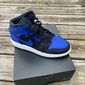 Jordan 1 royal blue